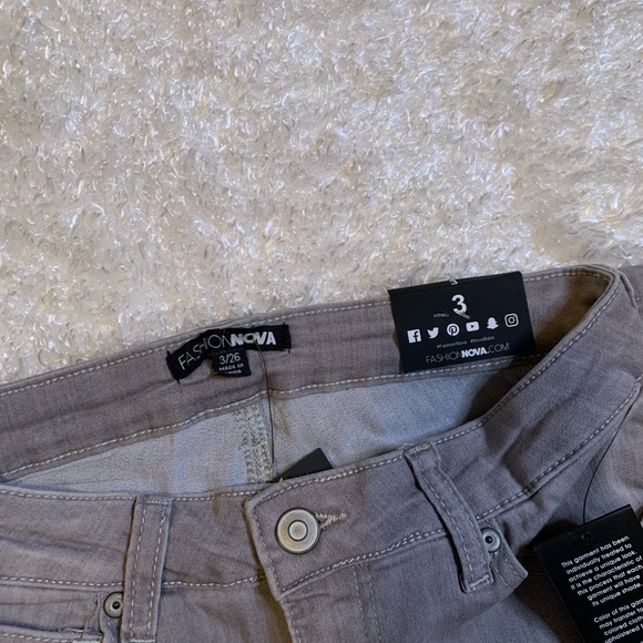 Gray Matter Skinny Jeans - Picture 6 of 10